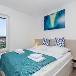 Luca Apartman *